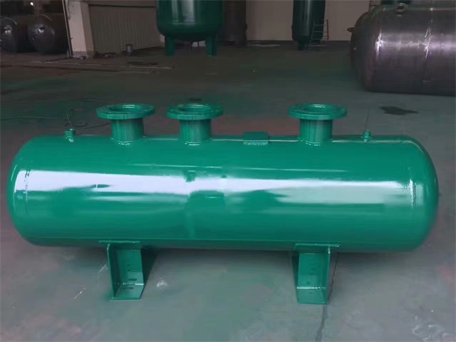 1679991473376569.jpeg 榆阳榆阳榆阳蒸汽分气缸1.jpeg